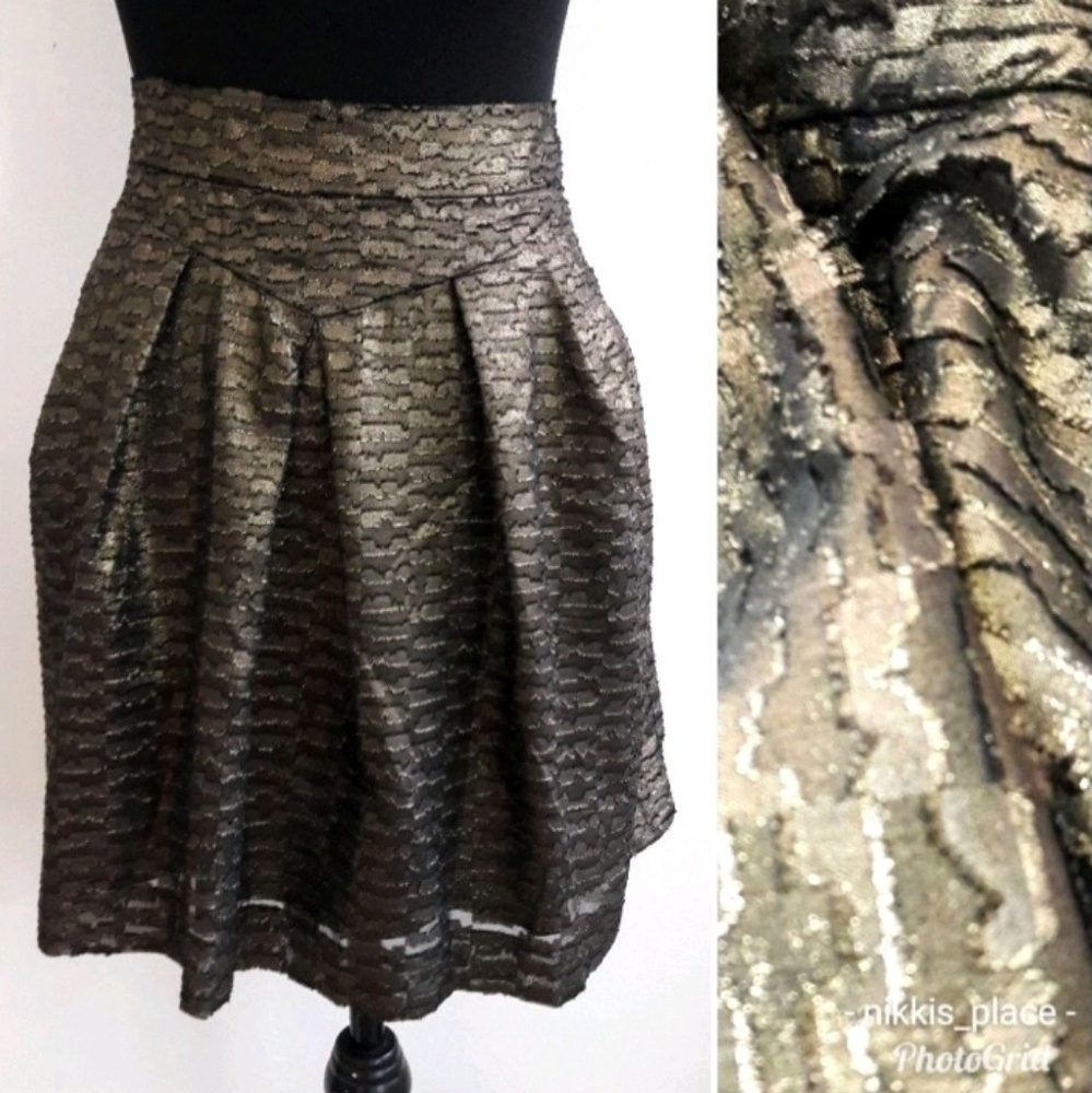 🦋 Gap Bubble A-Line Pleated Skirt